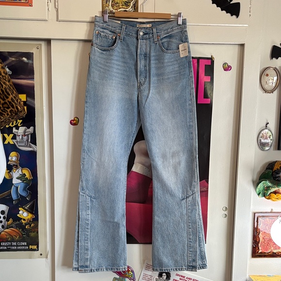 Levi’s Ribcage Split Flare Jeans - Picture 2 of 13